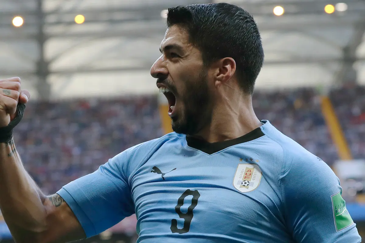Luis Suarez Bawa Uruguay Bungkam Arab Saudi