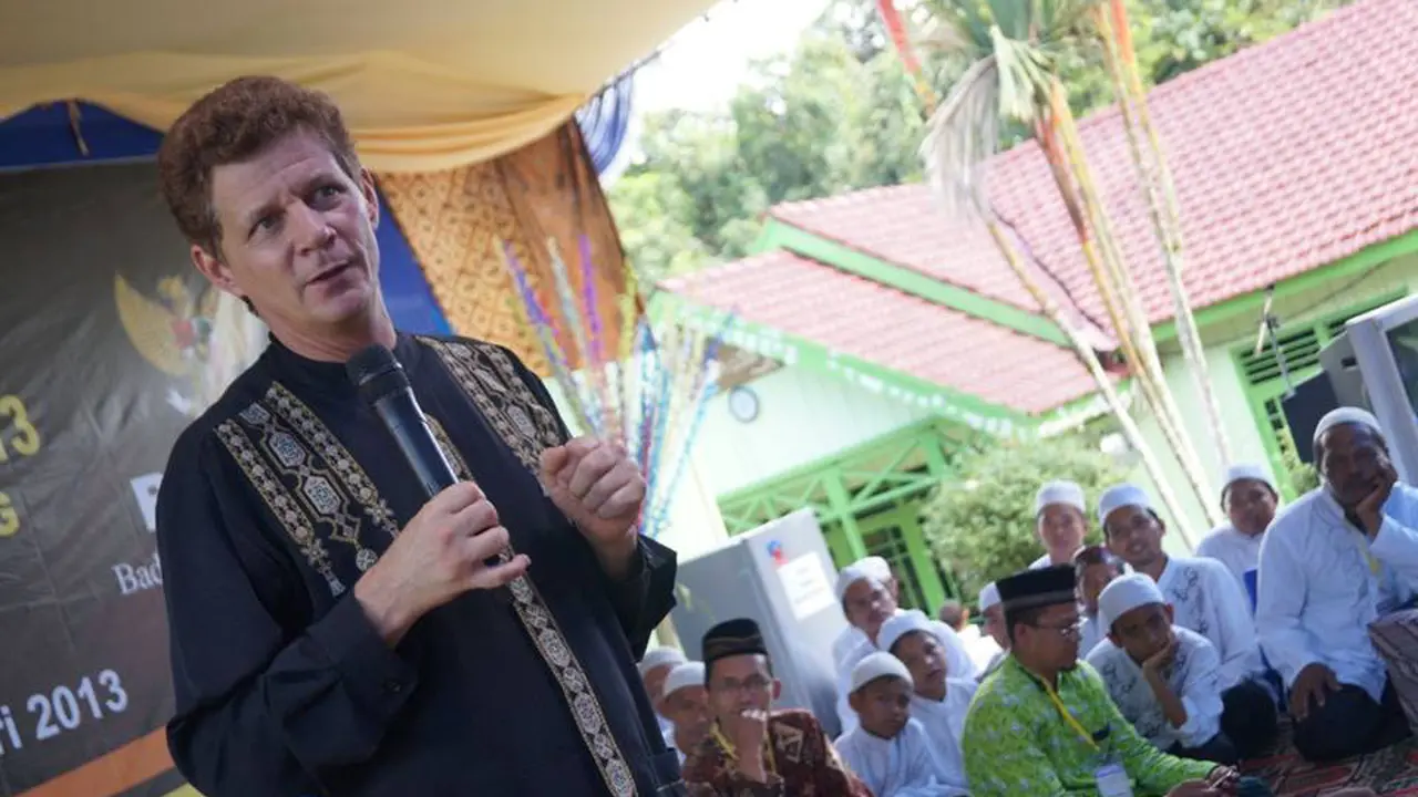 Mantan Serdadu AS Jadi Mualaf Sebab Dengar Azan