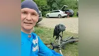 Mantan komandan kapal selam Rusia&nbsp;Stanislav Rzhitsky ditembak mati saat sedang jogging di Kota&nbsp;Krasnodar pada Senin (10/7/2023).&nbsp; (Dok. Strava via CNN)