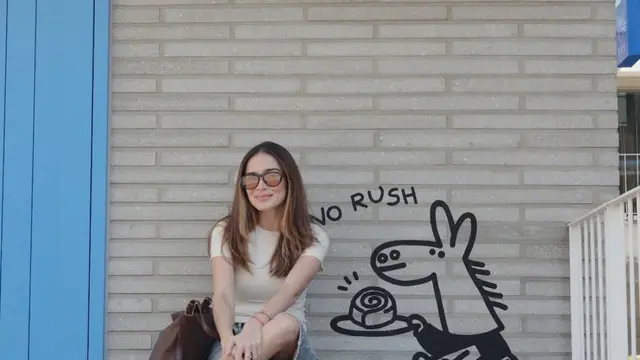 Yasmine Wildblood dengan ootd santai ke Korea Selatan. [@yaswildblood]