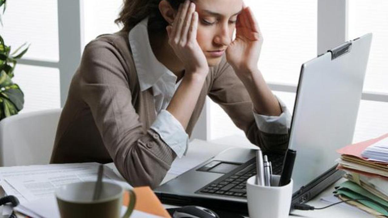 Pegawai izin dari kantor