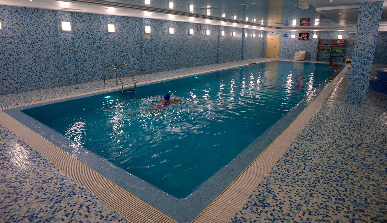 Fasilitas kolam renang yang ada di Hotel New Peterhof, St. Petersburg, Rusia, Jumat (2/3). Hotel tersebut akan menjadi markas penggawa tim nasional (Timnas) Korea Selatan selama Piala Dunia 2018. (AFP PHOTO / Olga MALTSEVA)