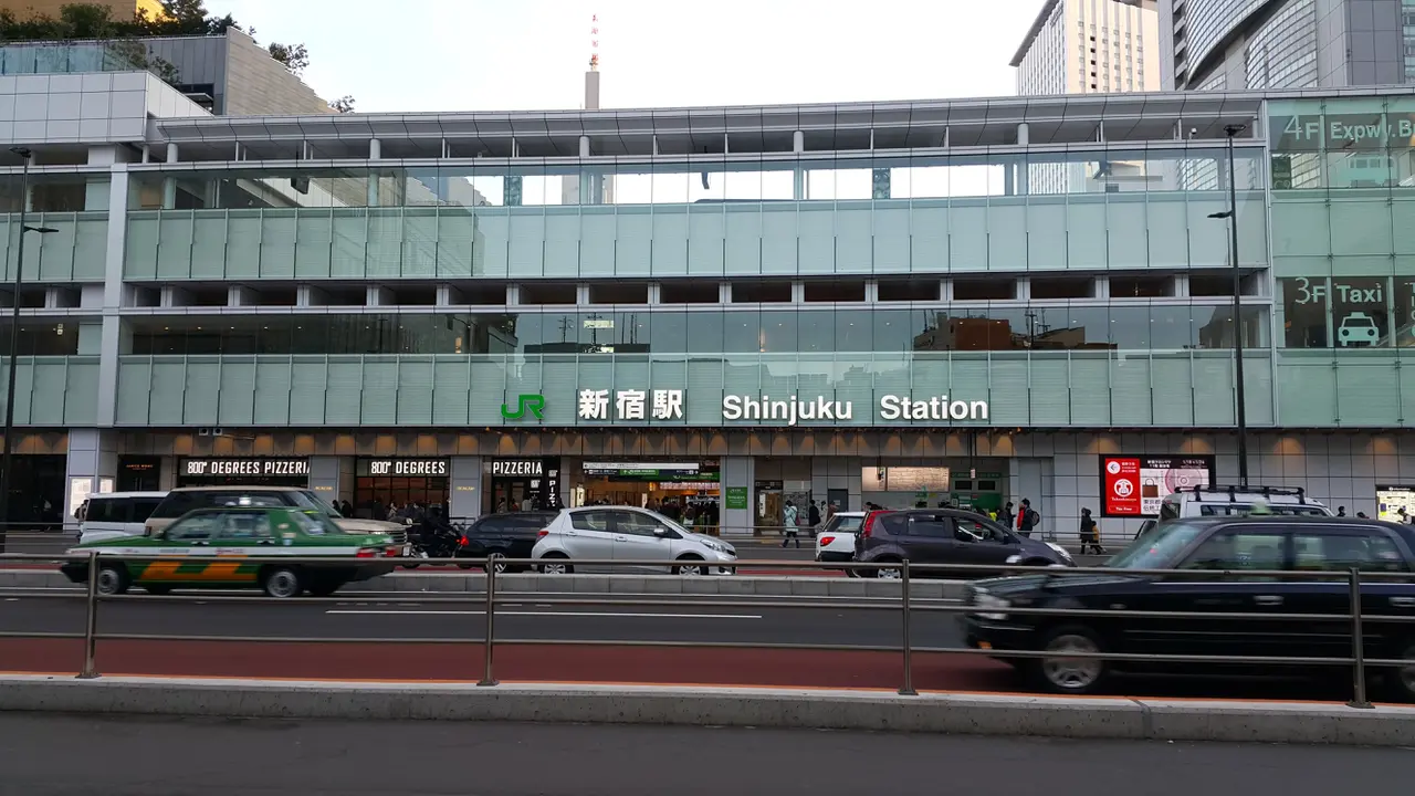 Stasiun Shinjuku di Jepang. (Liputan6.com/Marco Tampubolon)