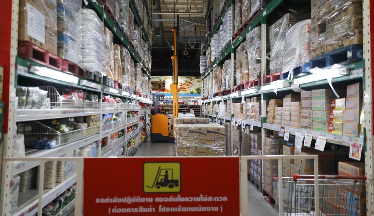 FOTO: Darurat COVID-19, Warga Thailand Serbu Supermarket ...