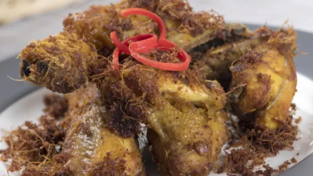 Resep Ayam Goreng Lengkuas Bumbu Kuning.
