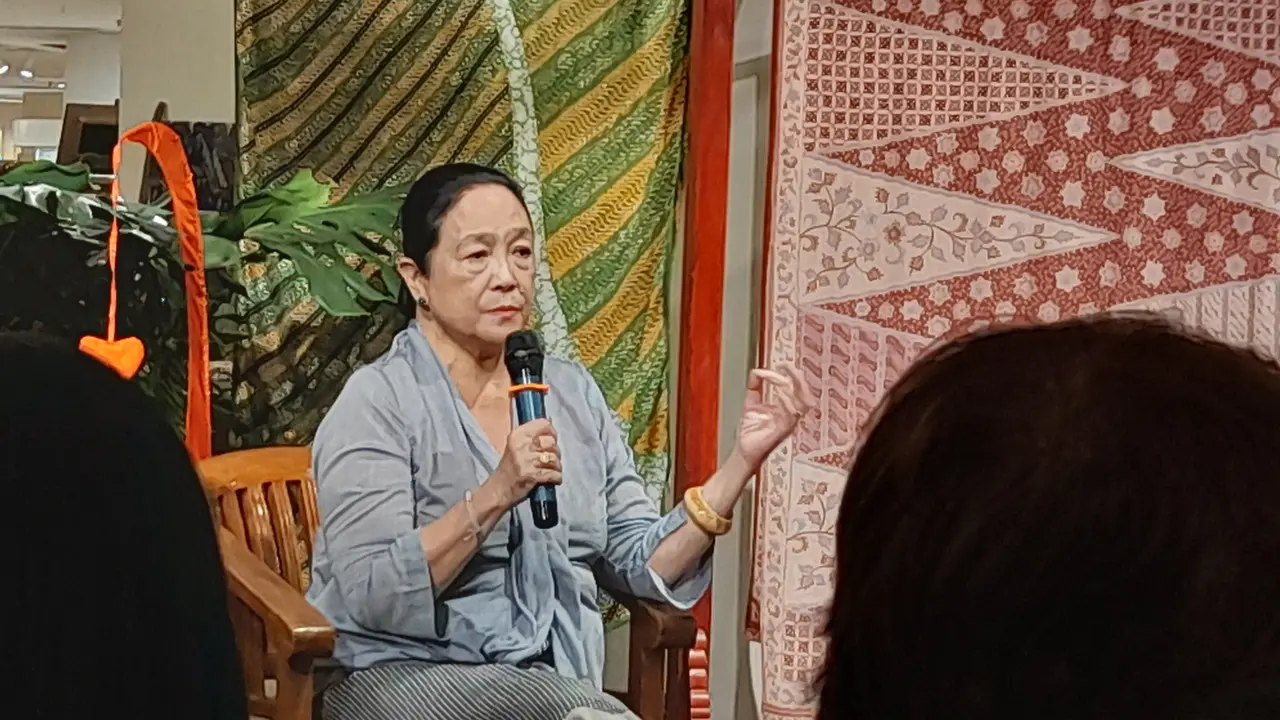 Kesalnya Obin Si Tukang Kain dengan Orang Indonesia yang Salah Kaprah Sebut Kebaya Sebagai Etnik