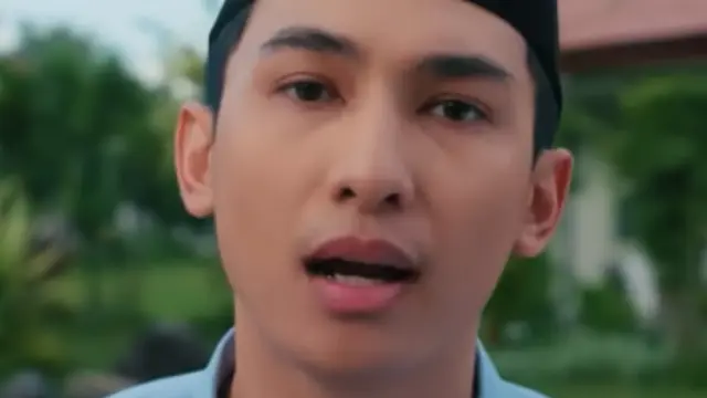 Ardit Erwandha sebagai Afif dalam film Kupilih Jalur Langit. (Foto: Dok. MD Pictures)