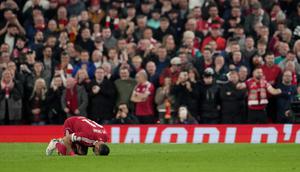 Mohamed Salah dari Liverpool merayakan setelah mencetak gol keempat timnya selama pertandingan leg kedua babak 16 besar Liga Champions antara Liverpool dan Galatasaray, di Liverpool, Inggris, Kamis (19-3-2026) dini hari WIB. (AP Photo/Jon Super)