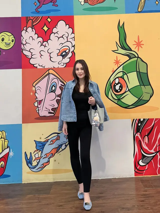 7 Potret Terbaru Jennifer Dunn yang Tampil Langsing Setelah Operasi Potong Lambung