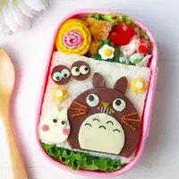 Saatnya membuat bekal anak dengan pilihan bento yang unik dan menggemaskan. (Foto: Instagram/@tomomi.anzai)