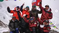 Para pendaki Nepal berhasil mencapai puncak Gunung K2 yang dikenal gunung yang mematikan (dok.instagram/@nimsdai/https://www.instagram.com/p/CKGyyPDBNL-/Komarudin)
