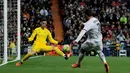 Sergio Rico adalah kiper muda Spanyol yang menjadi kiper utama Sevilla. Rico berhasil melakukan 9 clean sheets dalam 25 pertandingan musim lalu. Rico sempat dipanggil memperkuat Timnas Spanyol tahun 2015 lalu. (AFP/Pedro Armestre)