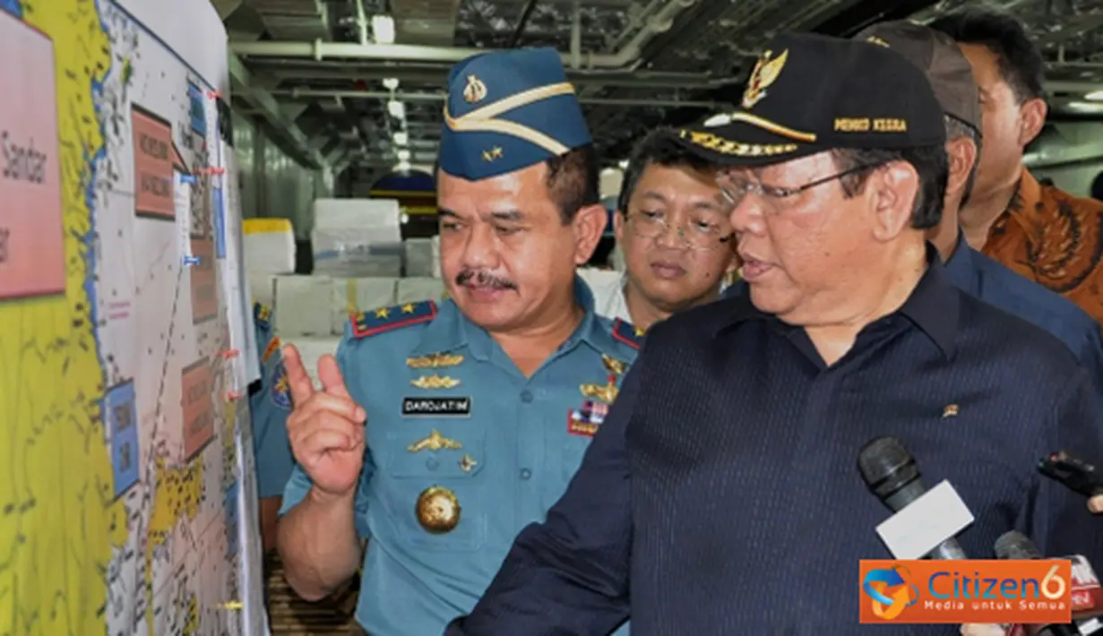 Citizen6, Jakarta: Menkokesra H.R. Agung Laksono melepas KRI Banda Aceh-593 dalam rangkaian kegiatan Sail Morotai 2012 di Dermaga JICT II Tanjung Priok, Jakarta Utara, Selasa (28/08). (Pengirim: Kadispen Kolinlamil). 