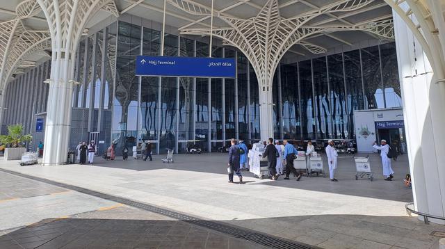 Kloter pertama jemaah haji Indonesia ini akan tiba di Bandara Internasional Amir Muhammad bin Abdul Aziz (AMAA) Madinah pada pukul 6.20 WAS. (Foto:Liputan6/Nafiysul Qodar)