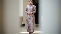 7 Model Gamis Blazer Brokat untuk Wanita 50 Tahun, Tampil Modis Tanpa Berlebihan