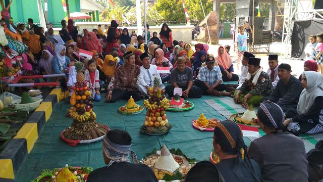 Kisah Pengagung Kasultanan Cirebon dan Sedekah Bumi Desa Panongan Lor Cirebon