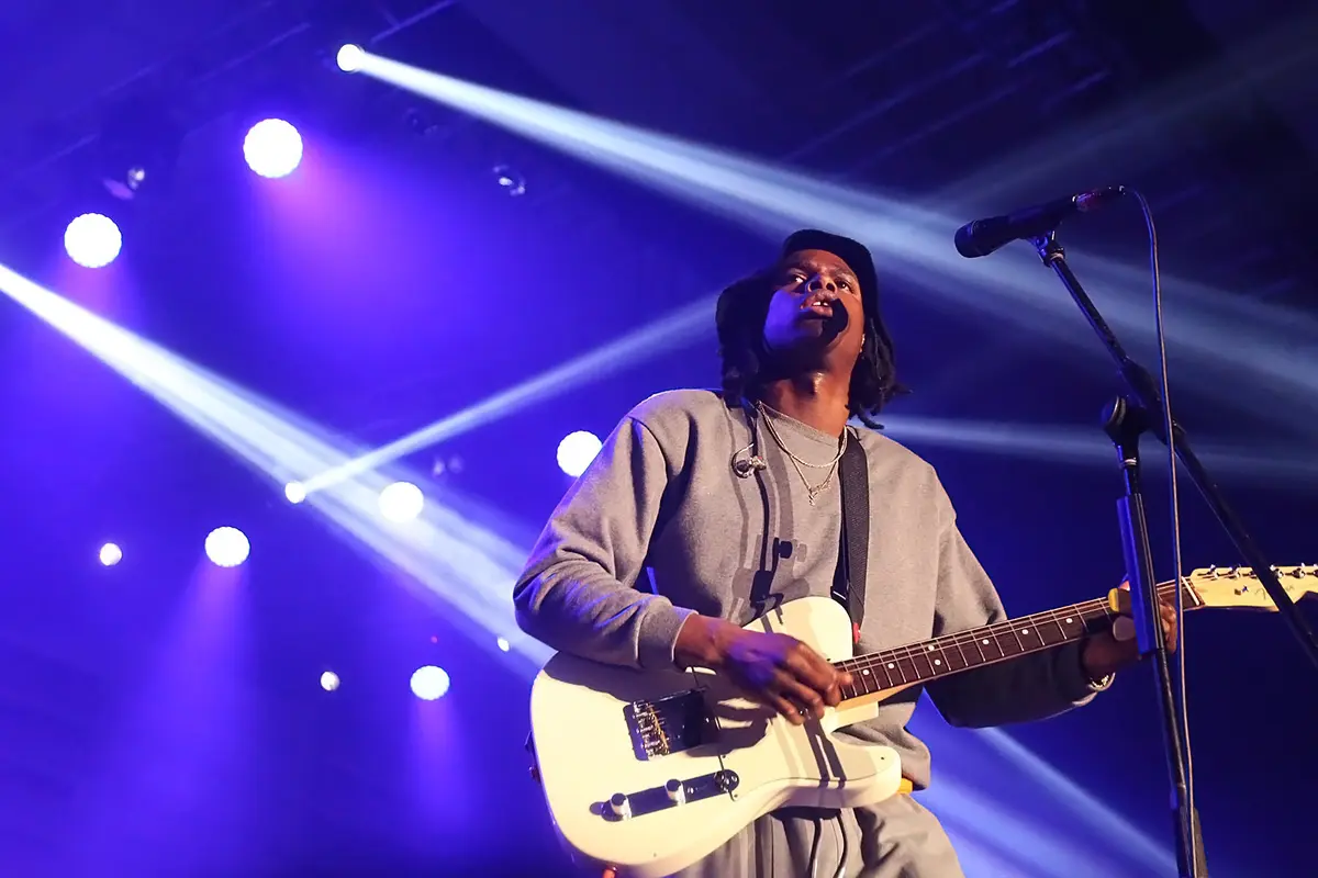 [Bintang] Daniel Caesar