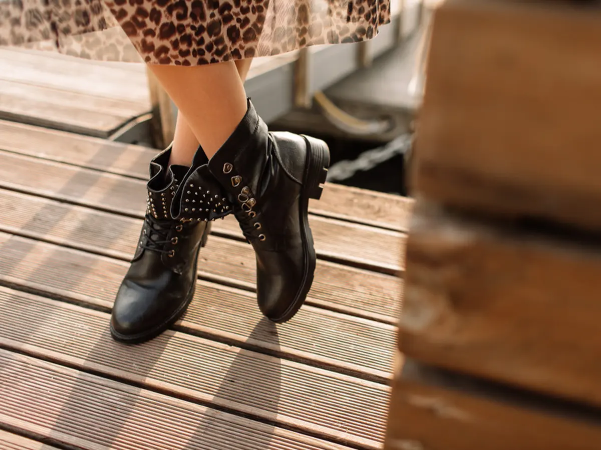 Menurut Stylist Ini Ide Padu Padan Ankle Boots dalam Berbagai Outift Fashion Fimela