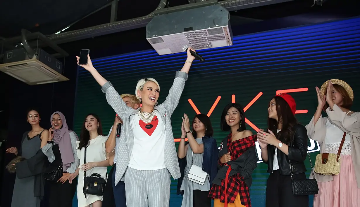 Bintang sinetron Pernikahan Dini itu juga tidak mau setengah-setengah saat menjalankan sesuatu. Ia akan selalu memberikan yang terbaik. Lantas apa alasan Agnez meluncurkan aplikasi tersebut. (Bambang E. Ros/Bintang.com)