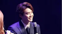 Torehkan Cerita Indah, Lee Jong Suk Rayakan Ultah Bersama Fans