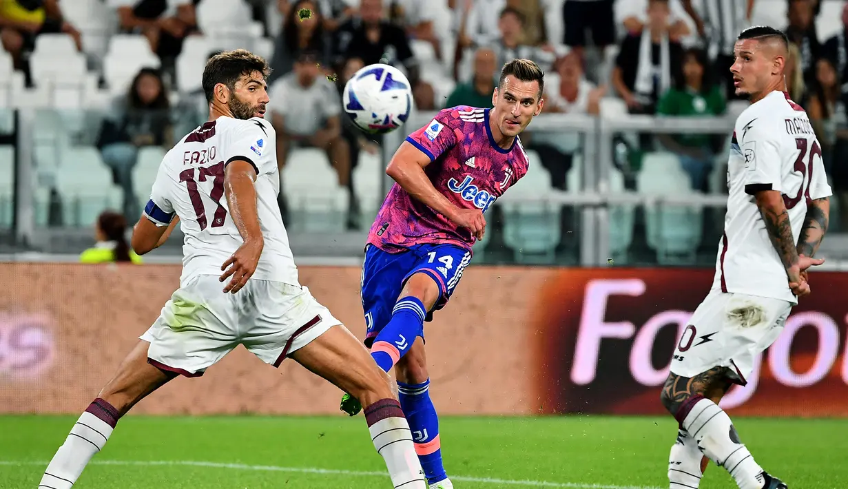 Di awal babak kedua Juventus memasukkan Arkadiusz Milik menggantikan Moise Kean untuk lebih mempertajam lini serang Si Nyonya Tua. (AFP/Isabella Bonotto)