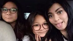 Blasteran Indonesia-Jerman, Nathalie Holscher sudah cantik sejak dulu. Penampilan lawas ibu satu ini pun berhasil curi perhatian warganet. Nathalie Holscher kerap memakai makeup natural.(Liputan6.com/IG/@nathalieholscher)
