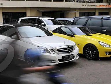 Delapan Mobil Mewah Hasil Kredit Nasabah Fiktif