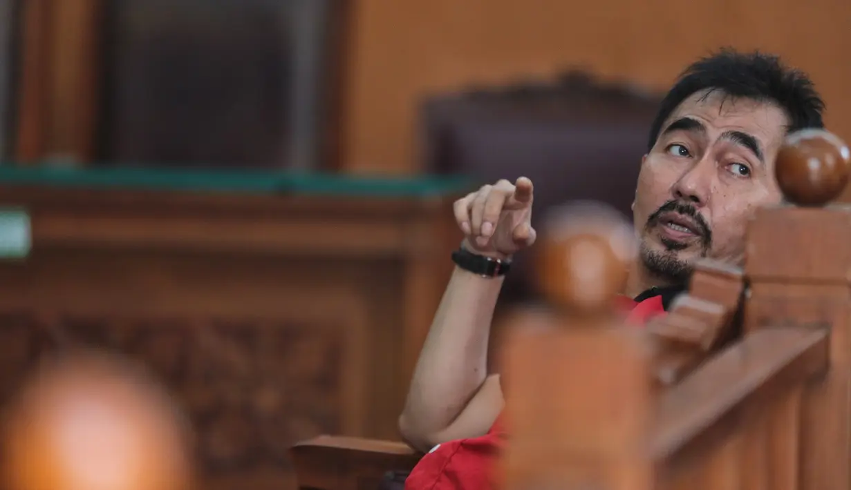 Persidangan kali ini digelar di ruang sidang utama Pengadilan Negeri Jakarta Selatan. Penolakan esepsi tersebut dengan jelas diucapkan oleh hakim ketua untuk di persidangan selanjutnya. (Adrian Putra/Bintang.com)