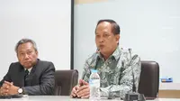 Menristekdikti M Nashir saat menggelar konferensi pers di Universitas Muhammadiyah Surakarta, Sabtu (24/2).(Liputan6.com/Fajar Abrori)