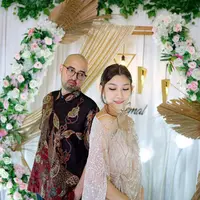 Kemal Pahlevi akhirnya resmi melamar sang kekasih, Novita Yumi [instagram/nvtyumi]