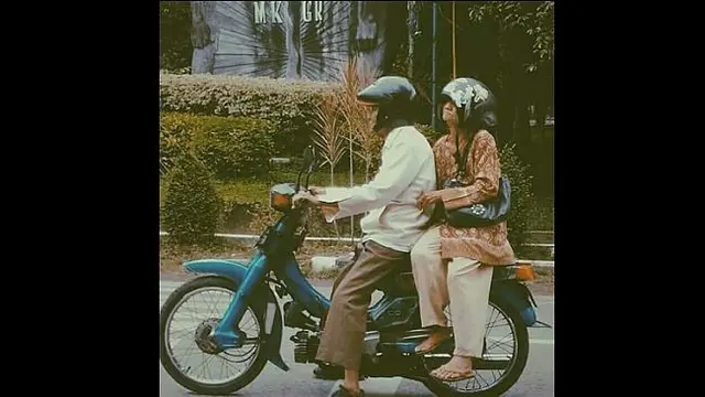 7. Matanya sampai ketutupan.