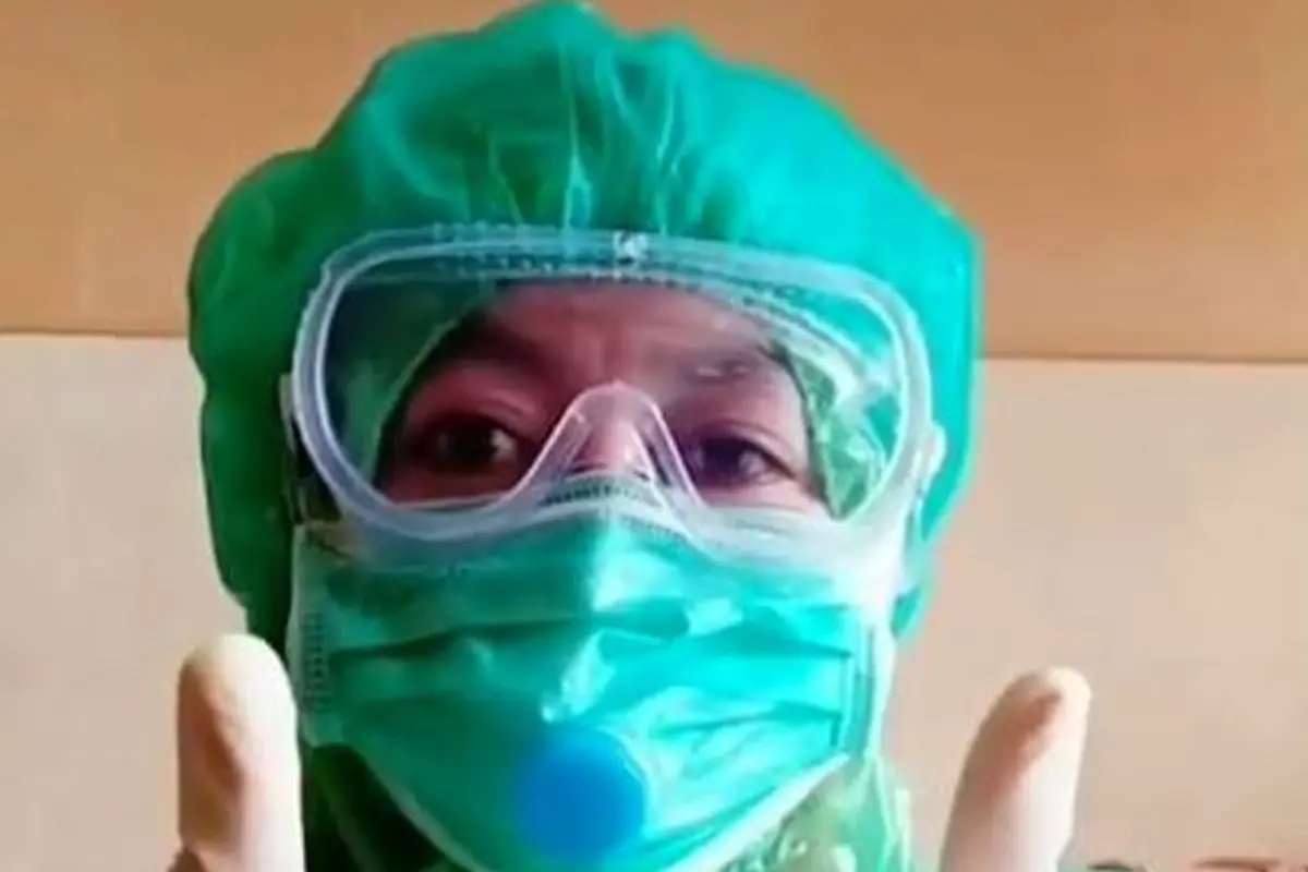 Viral. TikTok Petugas Medis Makan Tanpa Lepas APD