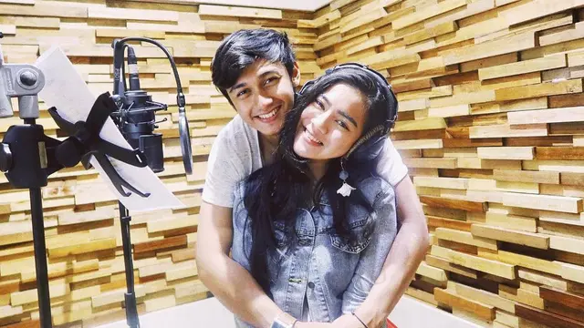 [Bintang] Lucu dan Menggemaskan, Ini 8 Potret Keromantisan Caesar Hito dan Felicya Angelista