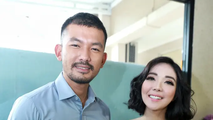 [Bintang] Rio Dewanto - Gisella Anastasia