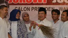 Calon Wakil Presiden Jusuf Kalla hadiri deklarasi Relawan Matahari Indonesia (RMI), Jakarta, Sabtu (31/5/14) (Liputan6.com/Andrian M Tunay) 