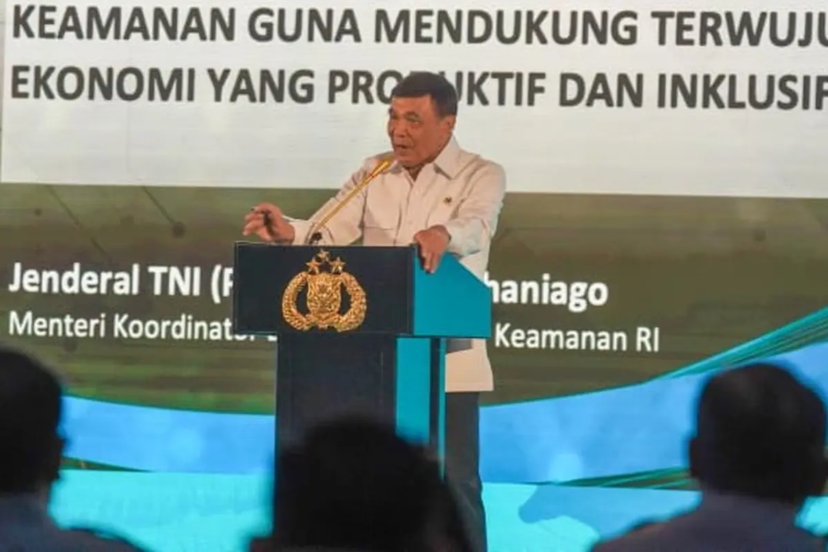Menteri Koordinator Bidang Politik dan Keamanan (Menko Polkam) Jenderal TNI (Purn) Djamari Chaniago.