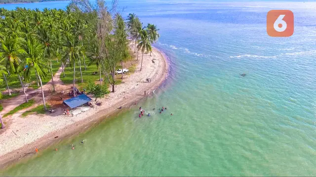 Pagi di Pantai Taula'a, Destinasi Wisata Indah yang Nyaris Terlupakan Akibat Pandemi. foto: Uyan (Arfandi ibrahim/Liputan6.com)