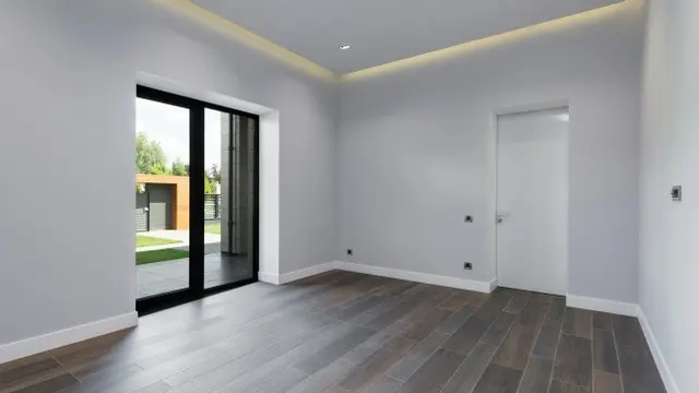 Ilustrasi Model Pintu Kaca Geser Minimalis (Credit: Photo by Max Vakhtbovycn/Pexels)