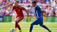 Casillas Diusir Madrid, Gelandang Barca Bersimpati