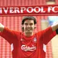 2. Fernando Morientes - Rafael Benitez mendatangkan striker Real Madrid ini untuk dijadikan andalan lini depan Liverpool. Tetapi striker asal Spanyol ini hanya mampu membukukan 12 gol dari 60 laga. (AFP/Paul Barker)