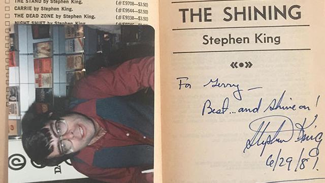 5 Benda Tak Terduga Ini Ditemukan di Buku Bekas