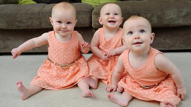 Cara Unik Digunakan Orangtua Bayi Kembar 3 Ini Untuk Membedakan Anaknya Lifestyle Fimela Com