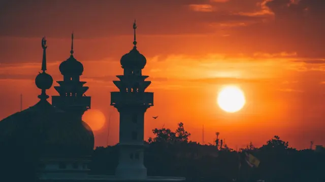 [Bintang] Sambut 1 Muharram, Ini Bacaan Doa Awal Tahun