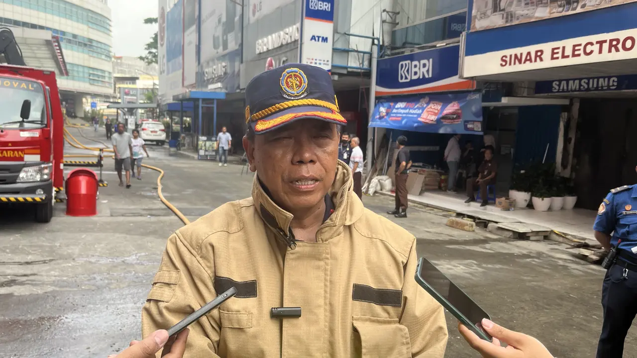 Kasi Ops Suku Dinas Penanggulangan Kebakaran dan Penyelamatan (Sudin) Gulkarmat Jakarta Barat Syarifuddin (Liputan6.com/Winda Nelfira)