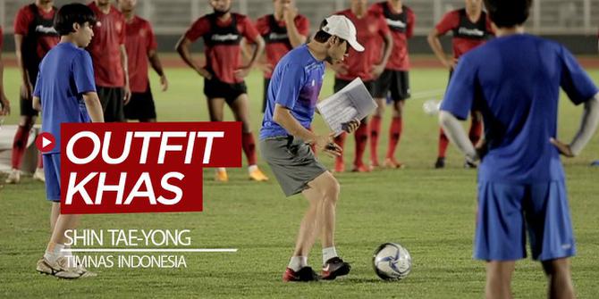 VIDEO: Outfit Khas Shin Tae-yong Saat Latih Timnas Indonesia