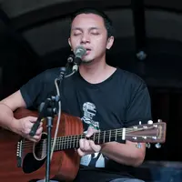 Band yang baru saja menyelesaikan konser Tour Taifun itu semakin mantab untuk kedepan  setelah melihat fans fanatiknya di berbagai daerah Pulau Jawa. (Adrian Putra/Bintang.com)