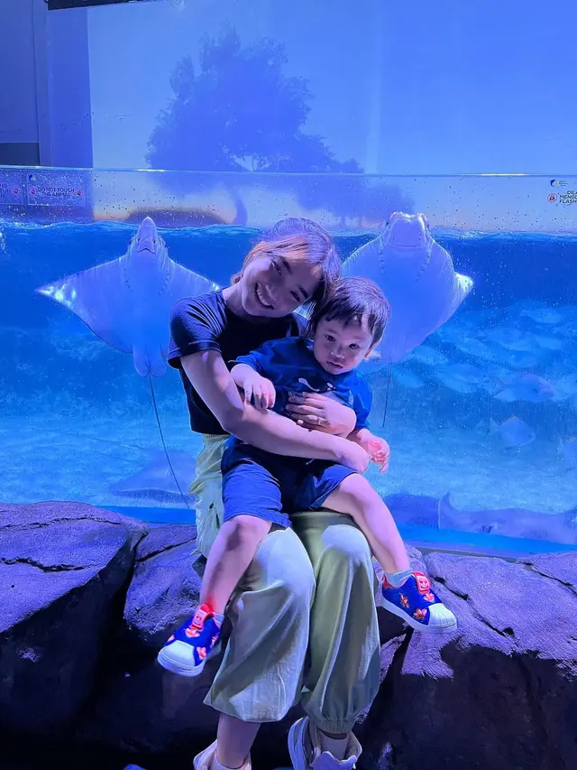 Seru Lihat Ikan, Ini 6 Momen Fuji Bersama Gala Sky Jalan-Jalan