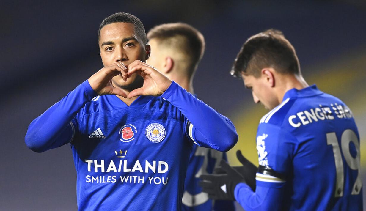 FOTO: Leicester City Bantai Leeds United 4-1 - Bola ...