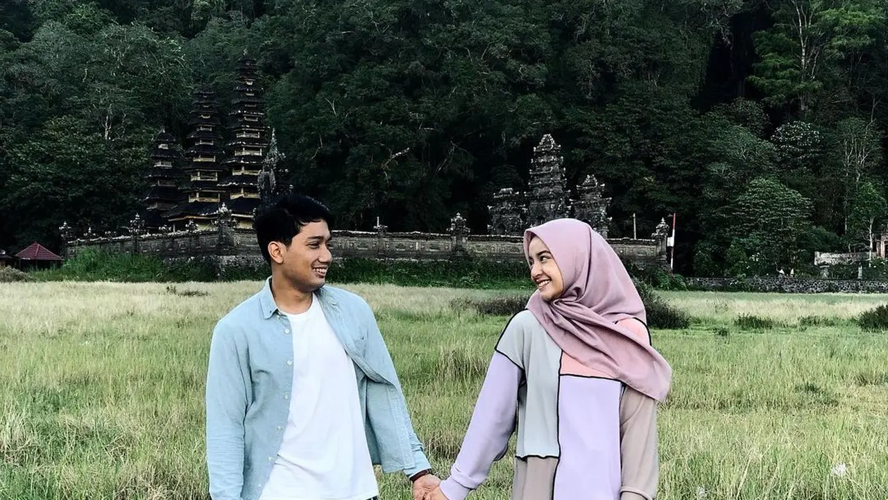 Janji Banyak Senyum, Ini 6 Momen Kenangan Nabila Ishma Tertawa Lepas Bareng Eril
