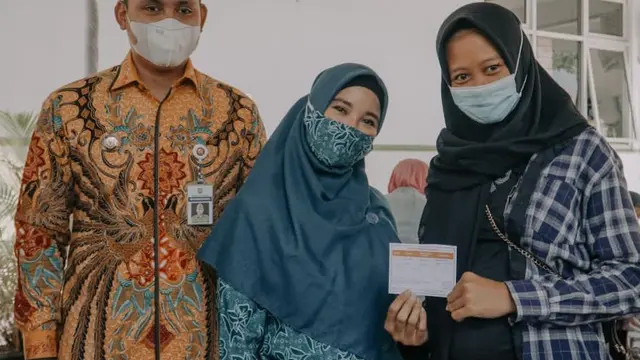 Jadi Istri Bupati, Ini 6 Potret Chacha Frederica Setia Dampingi Suami
